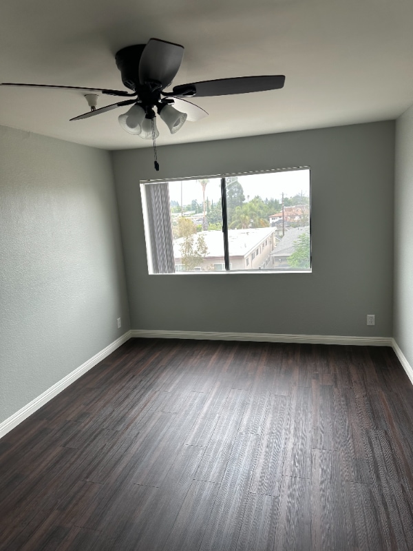 Foto del edificio - 5811 Tujunga Ave