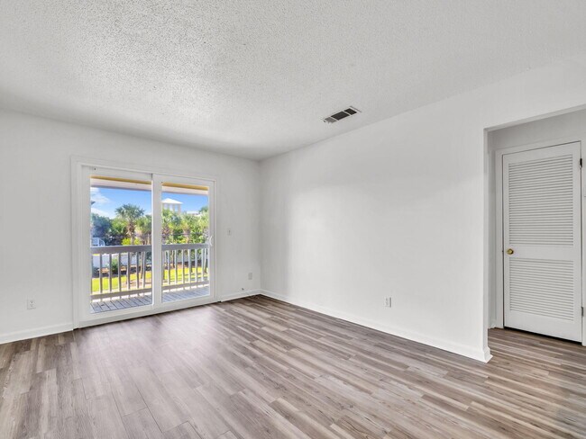 Foto del edificio - 445 Gulf Shore Dr