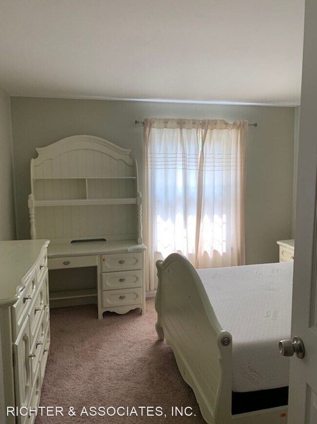 Foto del edificio - 2 br, 2 bath House - 19204 NORTHRIDGE