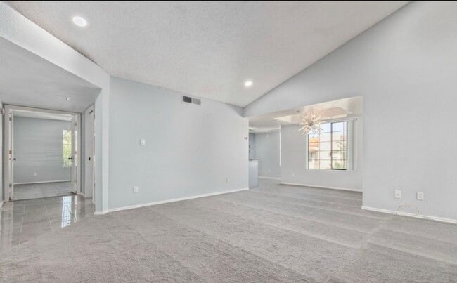 Building Photo - 9775 N 93rd Way
