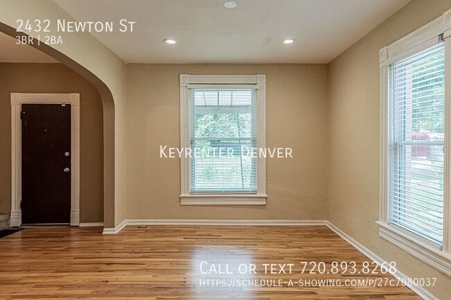 Building Photo - Wonderful 3 Bed 1.5 Bath Home With Basemen...