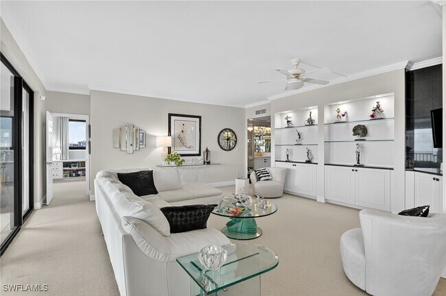 Foto del edificio - 2400 Gulf Shore Blvd N
