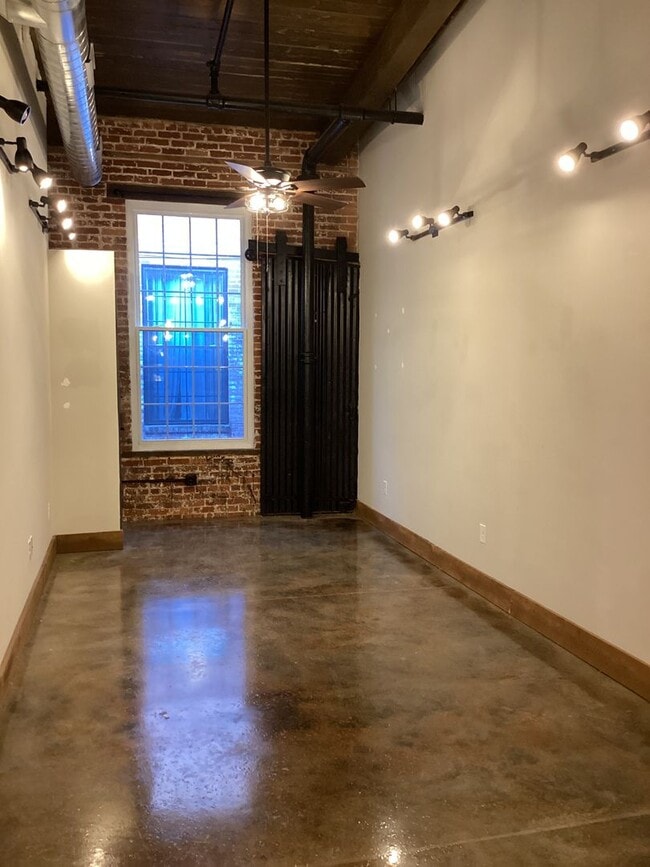 Building Photo - Apartment in Red Lion 1 Bedroom with 1 Bathroom