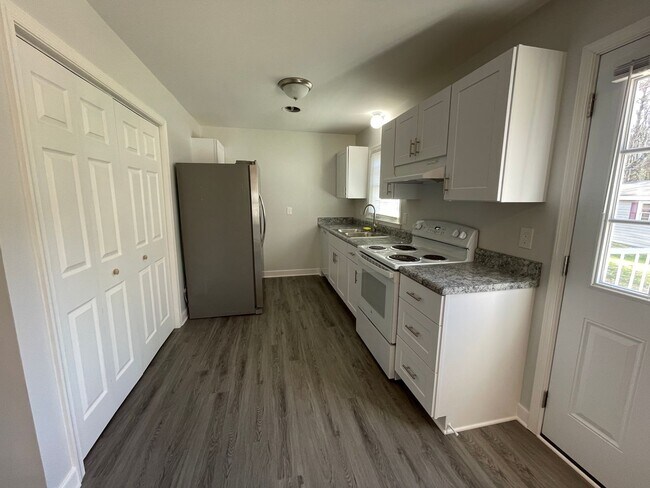 Foto del edificio - 4219 Hickory Rd