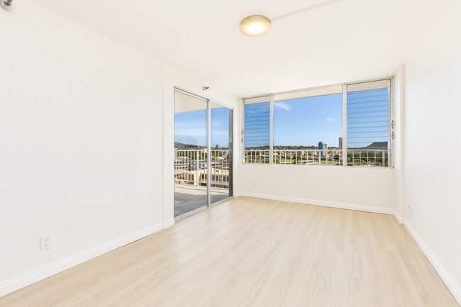 Building Photo - 2542 Date St