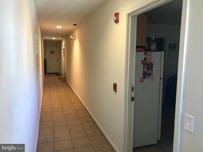 Foto del edificio - 123 W Main St