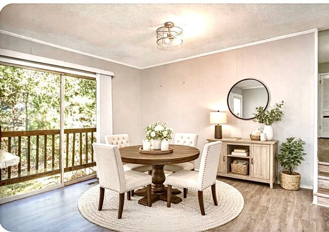 Building Photo - 758 Amber Dr