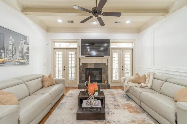 Building Photo - 2440 Gatebury Cir