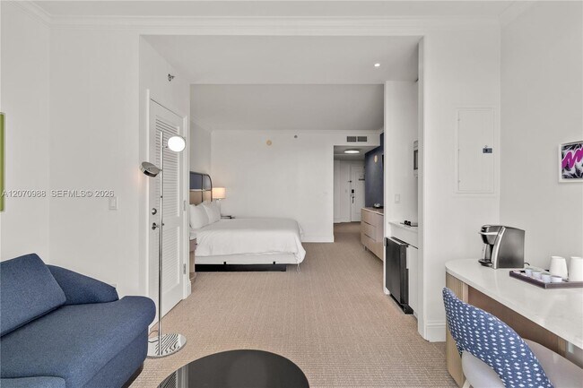 Foto del edificio - 4401 Collins Ave