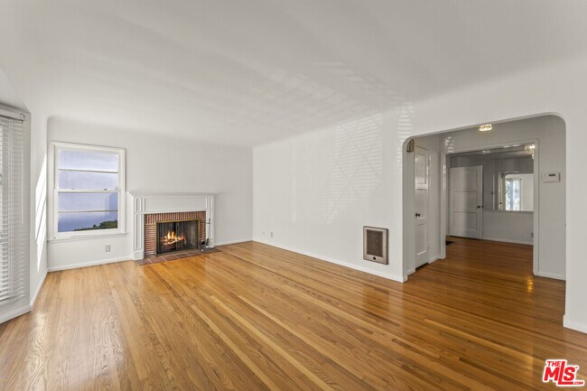 Foto del edificio - 5908 Abernathy Dr