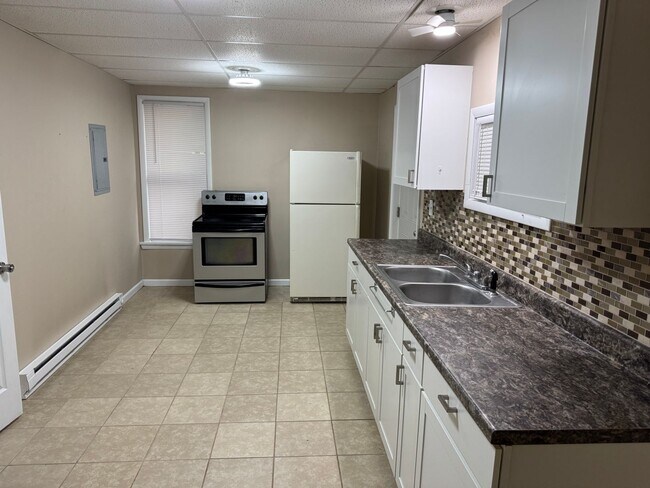 Foto del edificio - 2102-2104 Messanie St.