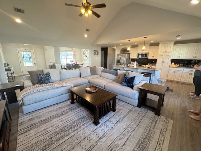 Foto del edificio - 4br/2ba Pet friendly 1-level home in Fort ...