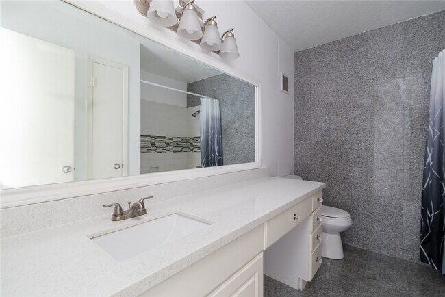 Foto del edificio - 6202 Skyline Dr