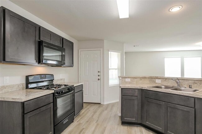 Foto del edificio - 3502 Atascocita Elm Dr
