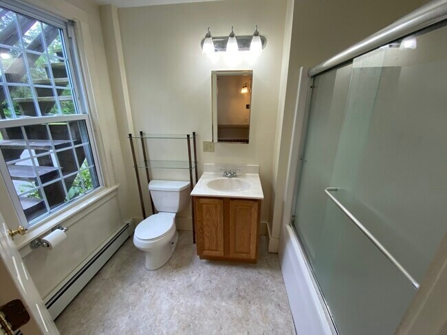 Foto del edificio - 797 Main St