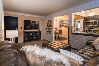 Building Photo - HomelinkCincinnati Corporate Housing