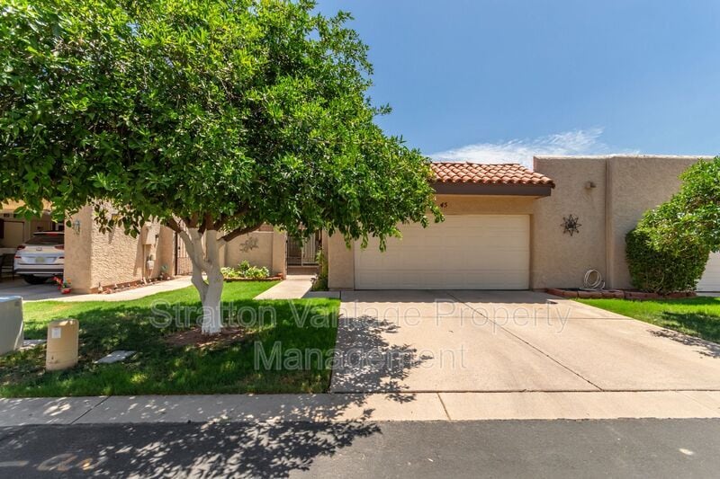 Primary Photo - 3345 E University Dr