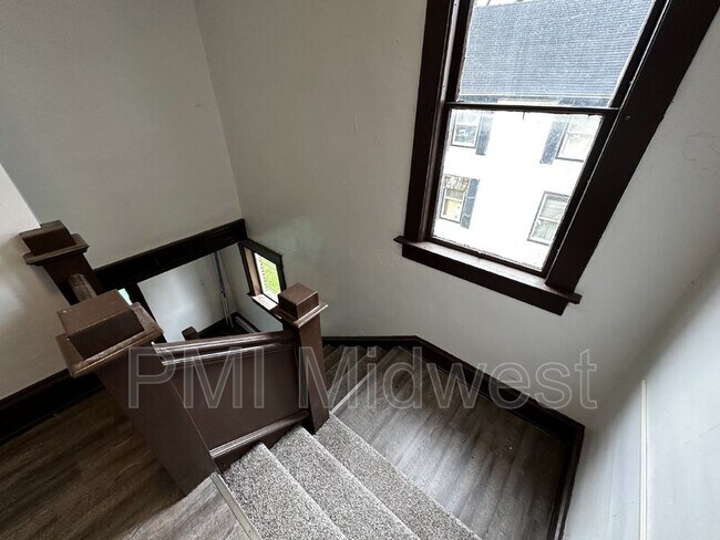 Foto del edificio - 2516 S Washington St