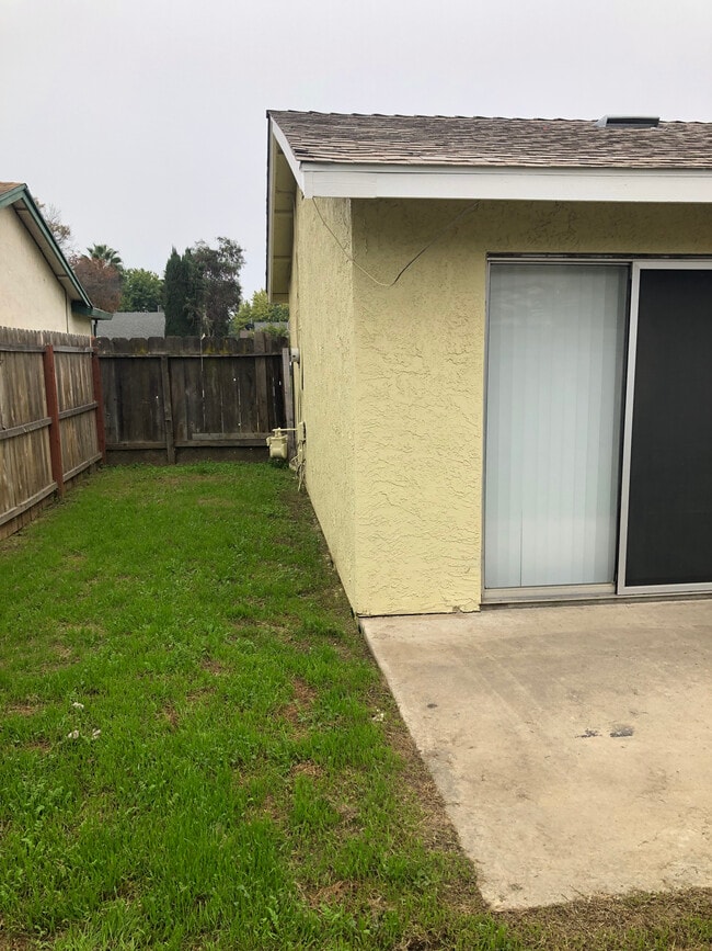 Photo - 25 W Swallow St House