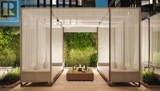 Photo du bâtiment - 88 Queen St E