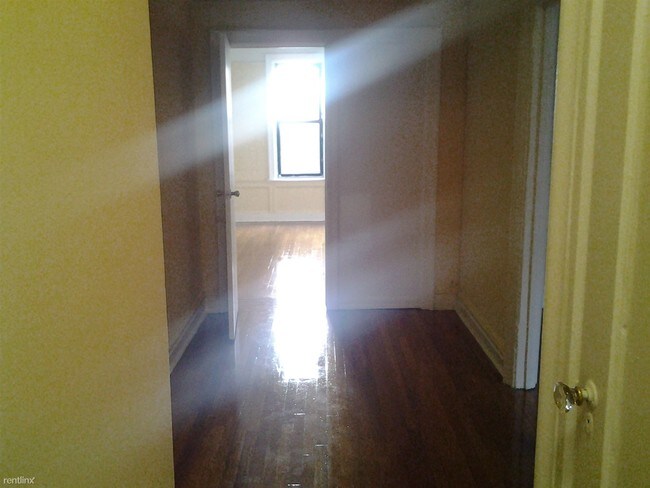 Foto del edificio - 14010 Franklin Ave