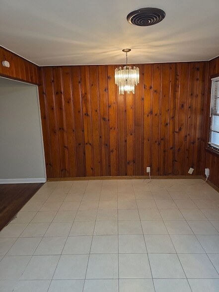 Foto del edificio - 1811 W College St