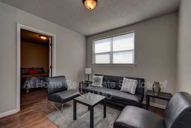 Foto del edificio - 920 S Campbell Ave