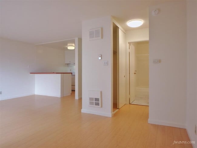 Building Photo - 1175 Ellis St