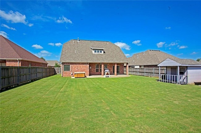 Building Photo - 4003 SW Banbury Dr