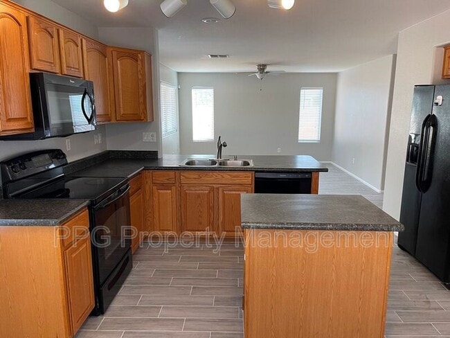 Building Photo - 8414 S 50th Ln