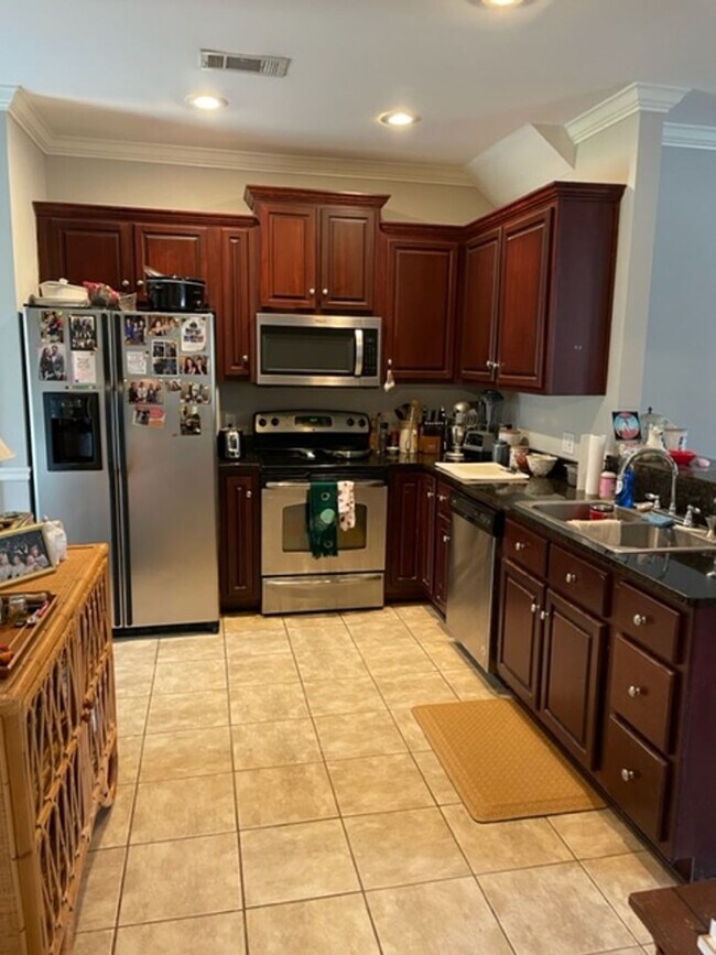 Photo - Great 3 BR 3.5 BA in Aspen Ridge. House