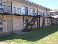 Primary Photo - Elmwood Apartments