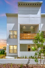 Building Photo - 107 Centre Sarcelle Blvd