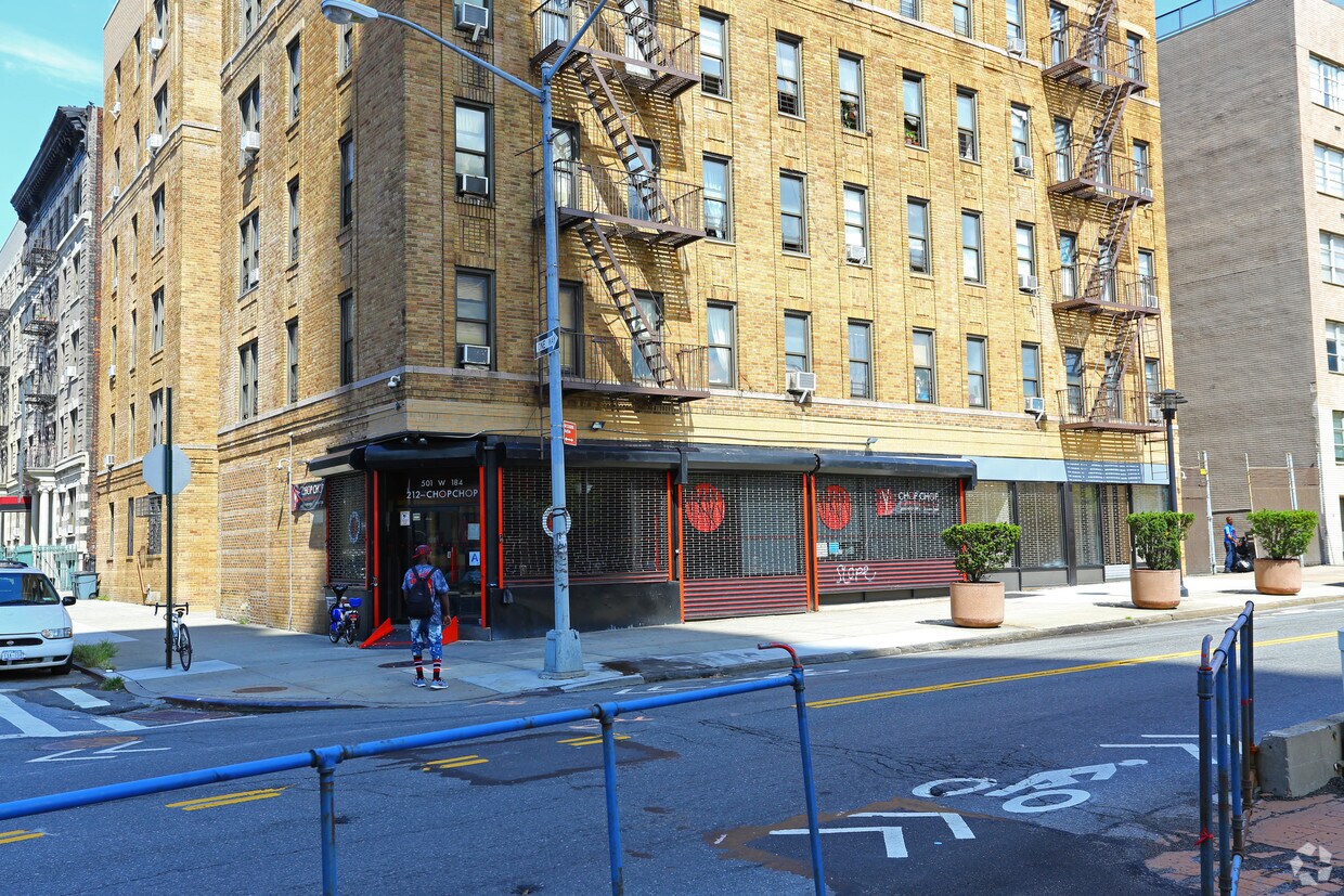 Building Photo - 501 W 184th St