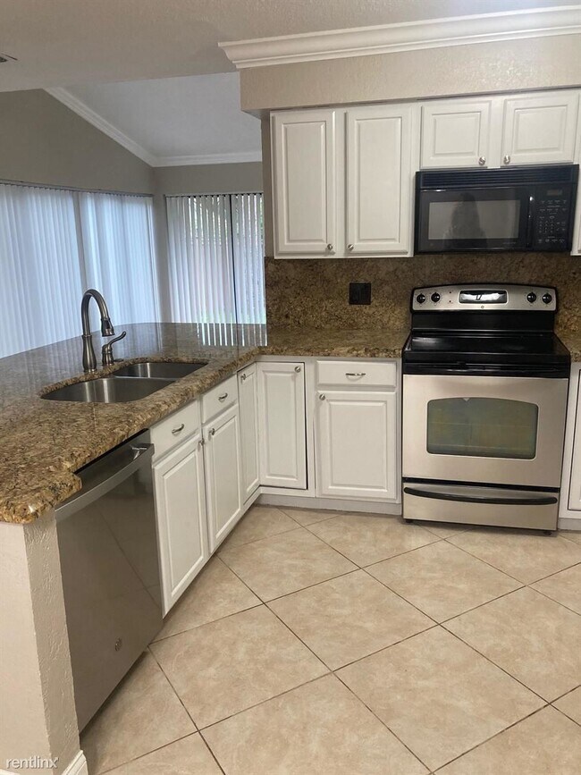 Foto del edificio - 3 br, 2 bath House - 3121 NW 23rd Ct