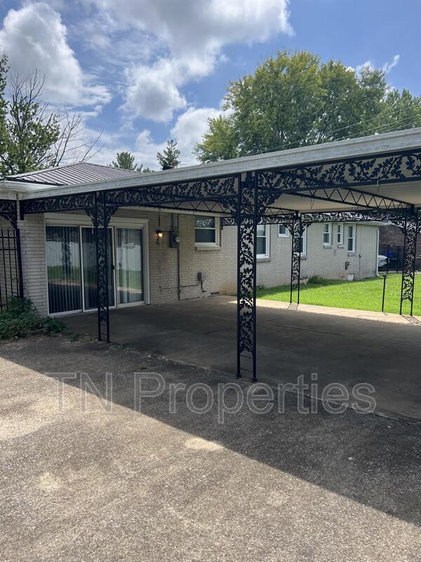 Building Photo - 3410 Durrett Dr