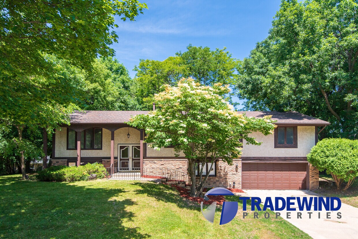 7916 61st Ave N, Minneapolis, MN 55428 House Rental in Minneapolis