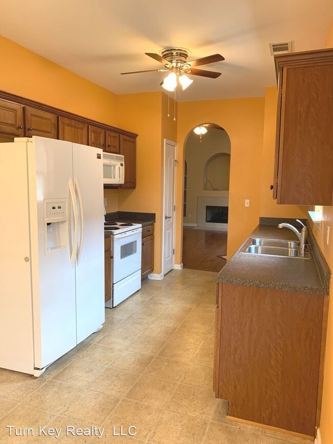 Building Photo - 3 br, 2 bath House - 5769 Princess Boulevard
