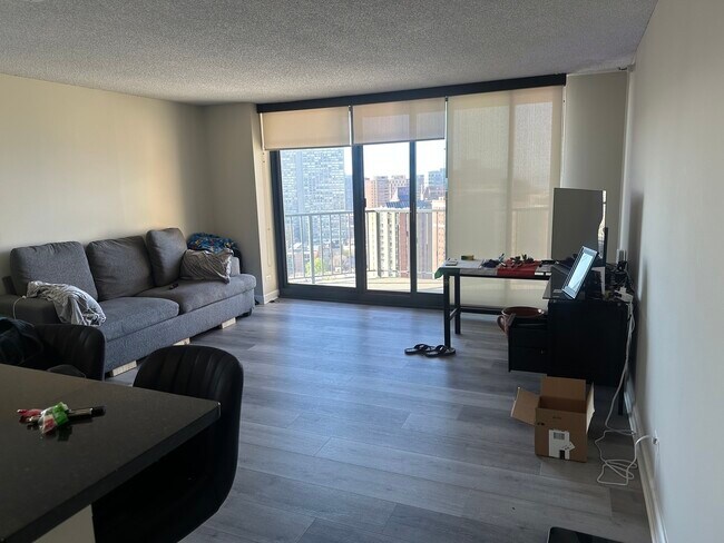 Foto del edificio - 3660 N Lake Shore Dr
