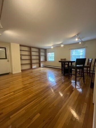 Foto del edificio - 1198 Hill Rd