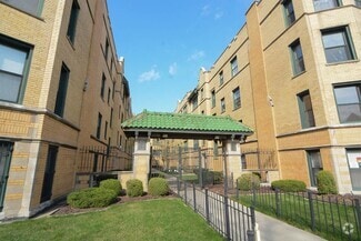 Building Photo - 2330 N Spaulding Ave