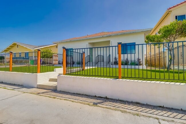 Building Photo - 3083-3091 39th St.