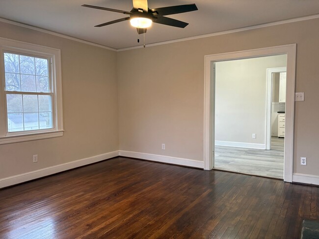 Foto del edificio - 2 Bedroom, 1 Bathroom House in Winston-Salem!