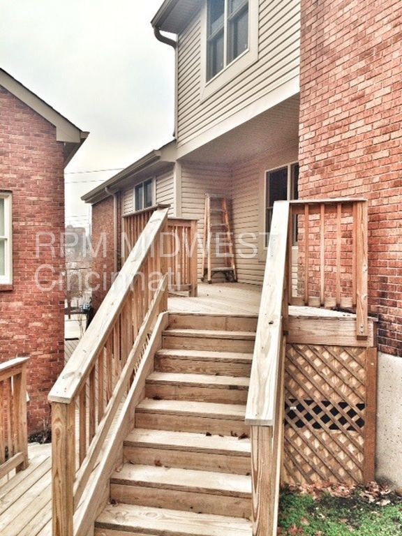 Building Photo - 2120 Gilbert Ave