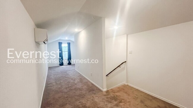 Building Photo - 7037 Elm Cv
