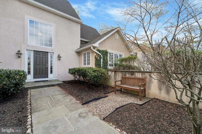 Foto del edificio - 811 Crooked Ln