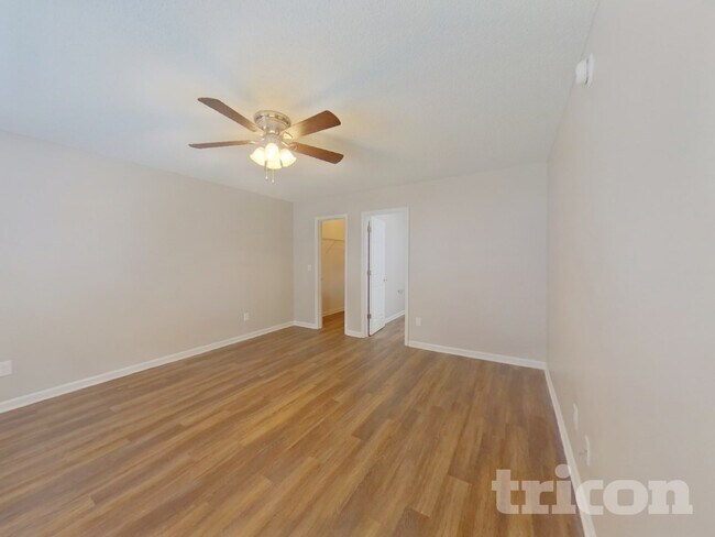 Foto del edificio - 216 Meyer Ln