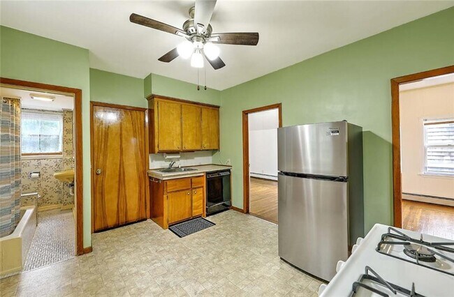 Foto del edificio - 40 Brightridge Ave