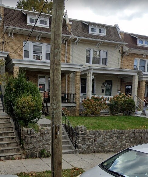 Foto del edificio - 410 Emerson St NW