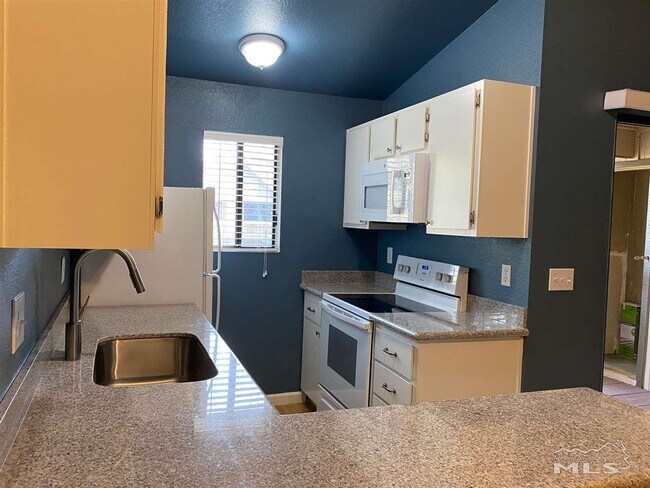 Building Photo - 4382 Matich Dr